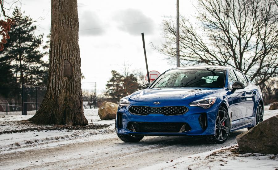  Kia Stinger GT AWD (CK) 2017 года  (NA) (фото 37 из 42)